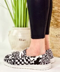 Apparel Gypsy Jazz Groovy Sneakers In Black