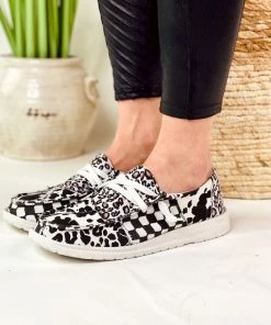 Apparel Gypsy Jazz Groovy Sneakers In Black