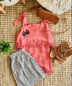 No Ship Drop Ship Apparel The Show Must Go On Sleeveless Top In Begonia