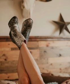 Alcala Richard Hide Booties In Black Apparel