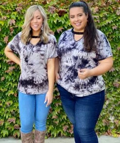 Boutique Simplified Lei In Tie Dye Short Sleeve Top