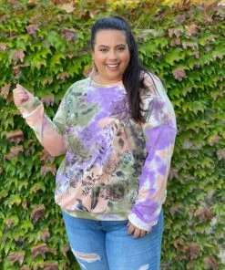 Boutique Simplified Beauty In The Storm Pullover