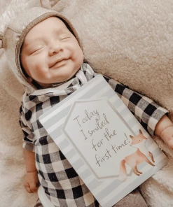 Itzy Ritzy Motherhood + Moments Woodland Itzy Moments™ Double-Sided Milestone Cards