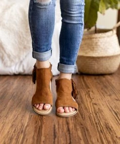 Not Rated Jas Sandals In Tan Apparel