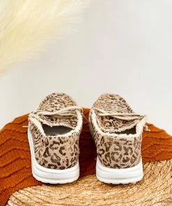 VERY G Apparel Gypsy Jazz Jazzy Sneakers In Taupe