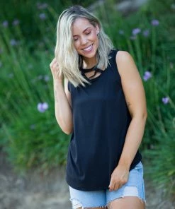 Boutique Simplified Criss Cross You Don't Stop - Black