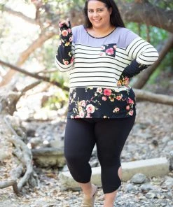 Boutique Simplified Fantasmic Colorblock Top