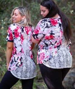 Boutique Simplified Time For Change Ruffled Lace Top