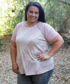 Boutique Simplified Caught In The Wild Short Sleeve Top 11 Boutique Simplified Caught In The Wild Short Sleeve Top