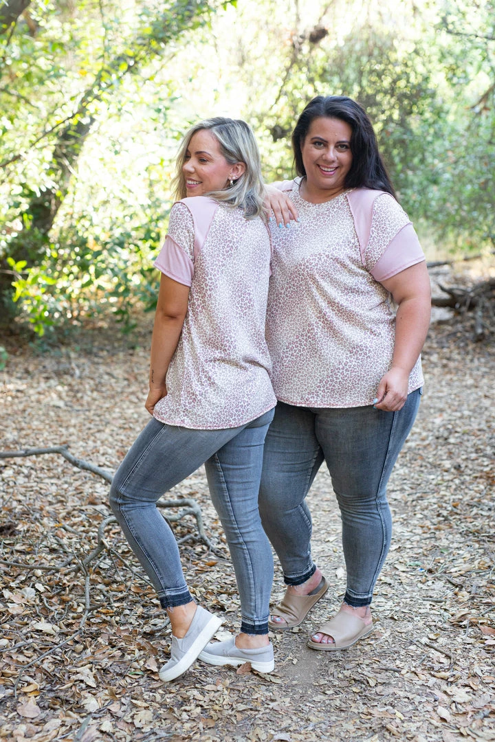 Boutique Simplified Caught In The Wild Short Sleeve Top 3 Boutique Simplified Caught In The Wild Short Sleeve Top