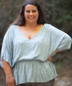 Boutique Simplified Ocean Floral Woven Top