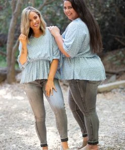 Boutique Simplified Ocean Floral Woven Top