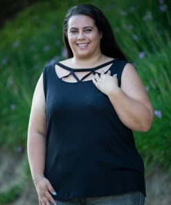 Boutique Simplified Criss Cross You Don't Stop - Black