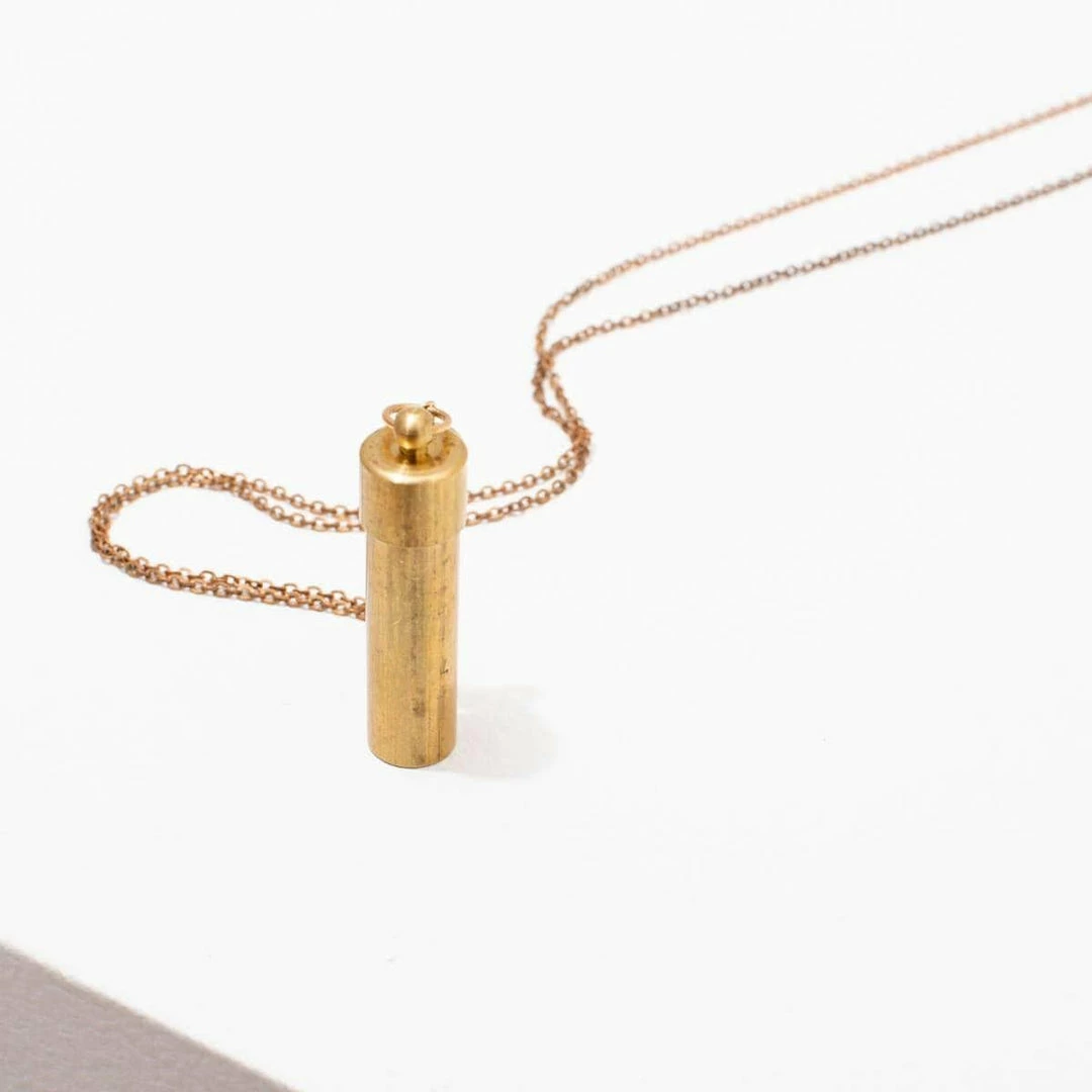 Larissa Loden Jewelry Larissa Loden Time Capsule Necklace Jewelry + Handbags + Accessories 4 Larissa Loden Jewelry Larissa Loden Time Capsule Necklace Jewelry + Handbags + Accessories