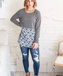 LLove Fontaine Floral Color Block Top (GHG-S)