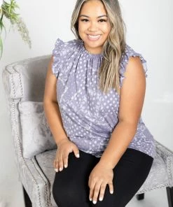 Boutique Simplified Dainty Bandana Pleated Top Apparel