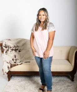 Boutique Simplified Keep Me Close Short Sleeve