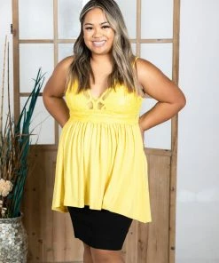 Boutique Simplified Complete Me Tunic - Yellow Apparel