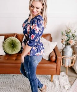 No Ship Drop Ship Evening In The Tropics In Navy Florals (GHG-S)