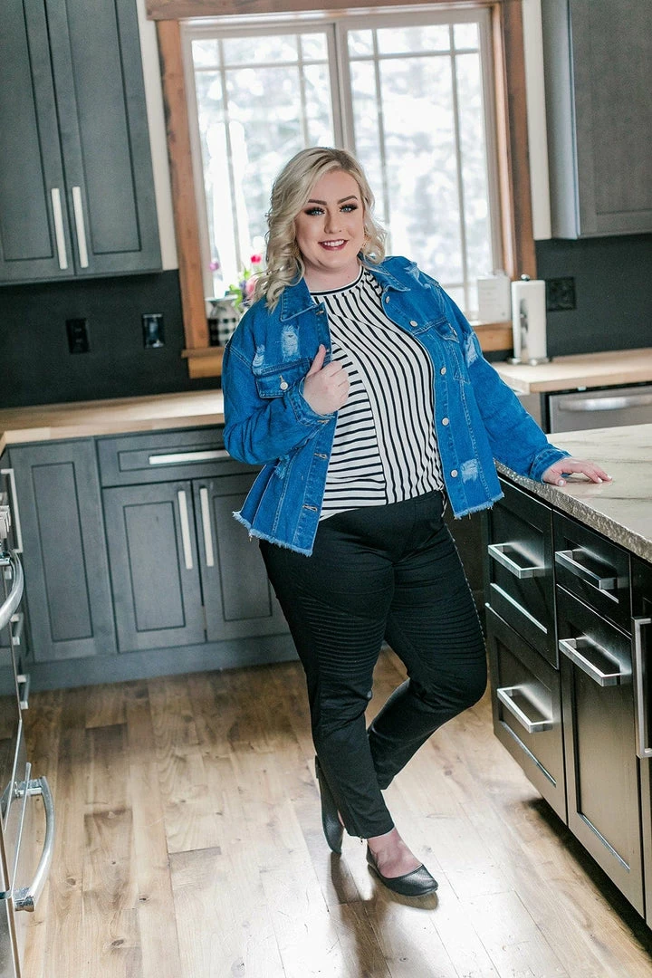 No Ship Drop Ship Hold The Line In Black & Ivory (GHG-S,M,2X) 9 No Ship Drop Ship Hold The Line In Black & Ivory (GHG-S,M,2X)