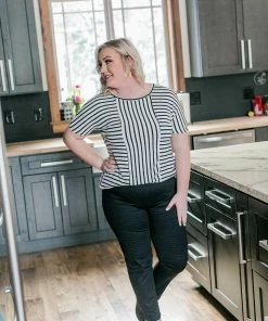 No Ship Drop Ship Hold The Line In Black & Ivory (GHG-S,M,2X) 25 No Ship Drop Ship Hold The Line In Black & Ivory (GHG-S,M,2X)