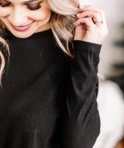 No Ship Drop Ship Never Be Basic Top In Black (GHG-S,M) 12 No Ship Drop Ship Never Be Basic Top In Black (GHG-S,M)