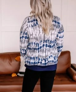 No Ship Drop Ship Ripple Effect Lace Up Top (GHG-S)