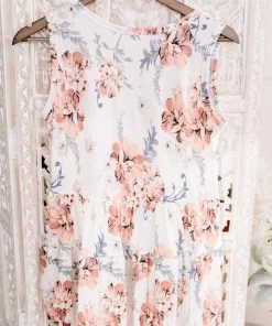 No Ship Drop Ship The Tracks Of My Tiers Sleeveless Top In White Floral (GHG-S) GHG- Shop Singles