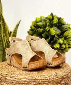 Very G Liberty Wedge In Cream Apparel