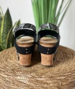 Apparel Matisse Point Break Wedge In Black