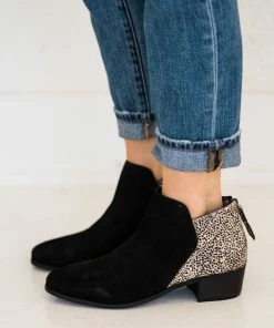 Matisse Poppy Booties In Black Suede