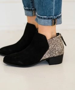 Matisse Poppy Booties In Black Suede