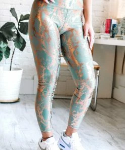 Rae Mode Singing Every Verse Metallic Leggings