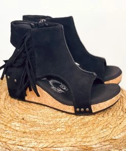 Very G Rancher Wedge In Black Apparel