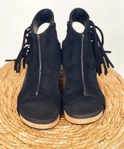 Very G Rancher Wedge In Black Apparel