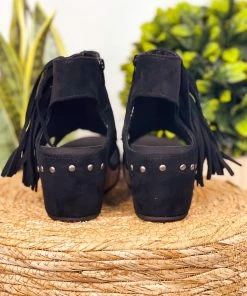 Very G Rancher Wedge In Black Apparel