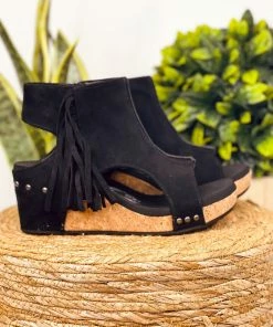 Very G Rancher Wedge In Black Apparel