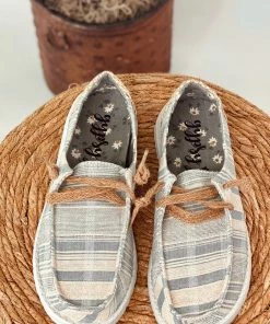 Apparel Gypsy Jazz Raya Sneakers In Blue