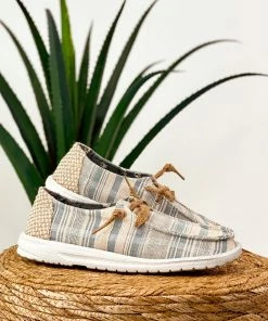 Apparel Gypsy Jazz Raya Sneakers In Blue