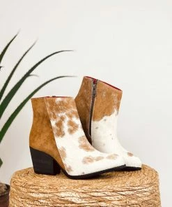 Apparel Alcala Richard Hide Booties In Tan