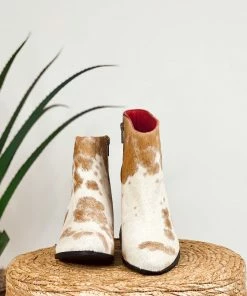 Apparel Alcala Richard Hide Booties In Tan