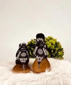 Very G Rock With Me Sandals In Black Apparel