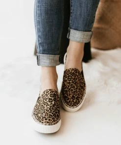 Jewelry + Handbags + Accessories Very G Roxanne Sneaker In Leopard