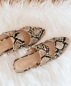 Matisse Shay Mule In White Snake Shoes