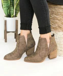 Not Rated Shea Bootie In Tan