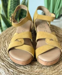 Naughty Monkey Strausse In Mustard Apparel