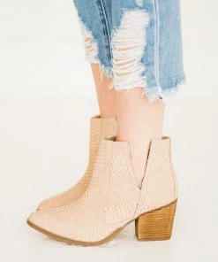 Apparel Not Rated Tarim Bootie In Blush