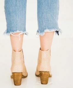 Apparel Not Rated Tarim Bootie In Blush