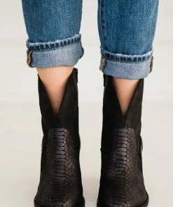 Apparel Not Rated Todd Bootie In Black