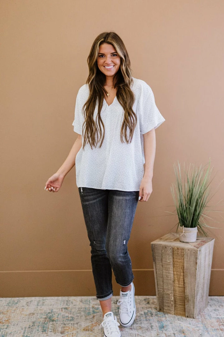 Trendsi Subtly Chic Leopard Print Blouse Apparel 13 Trendsi Subtly Chic Leopard Print Blouse Apparel